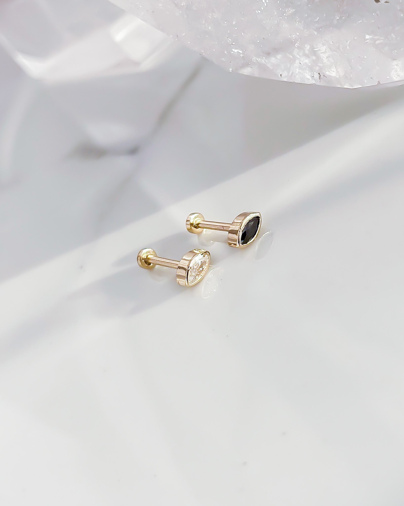 DIAMOND MARQUISE // flat back studs