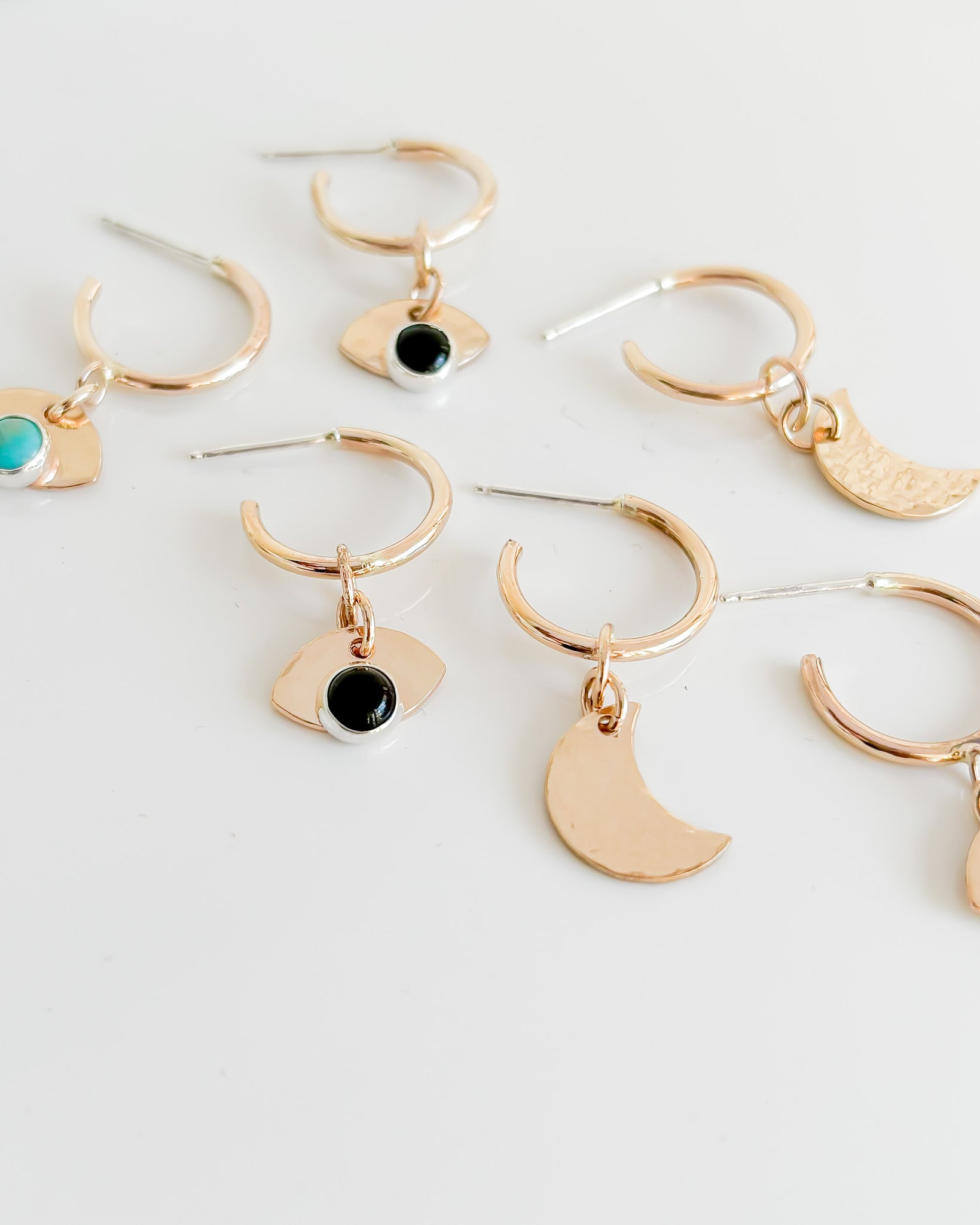 SUN & SELENE assorted charm hoop earrings 
