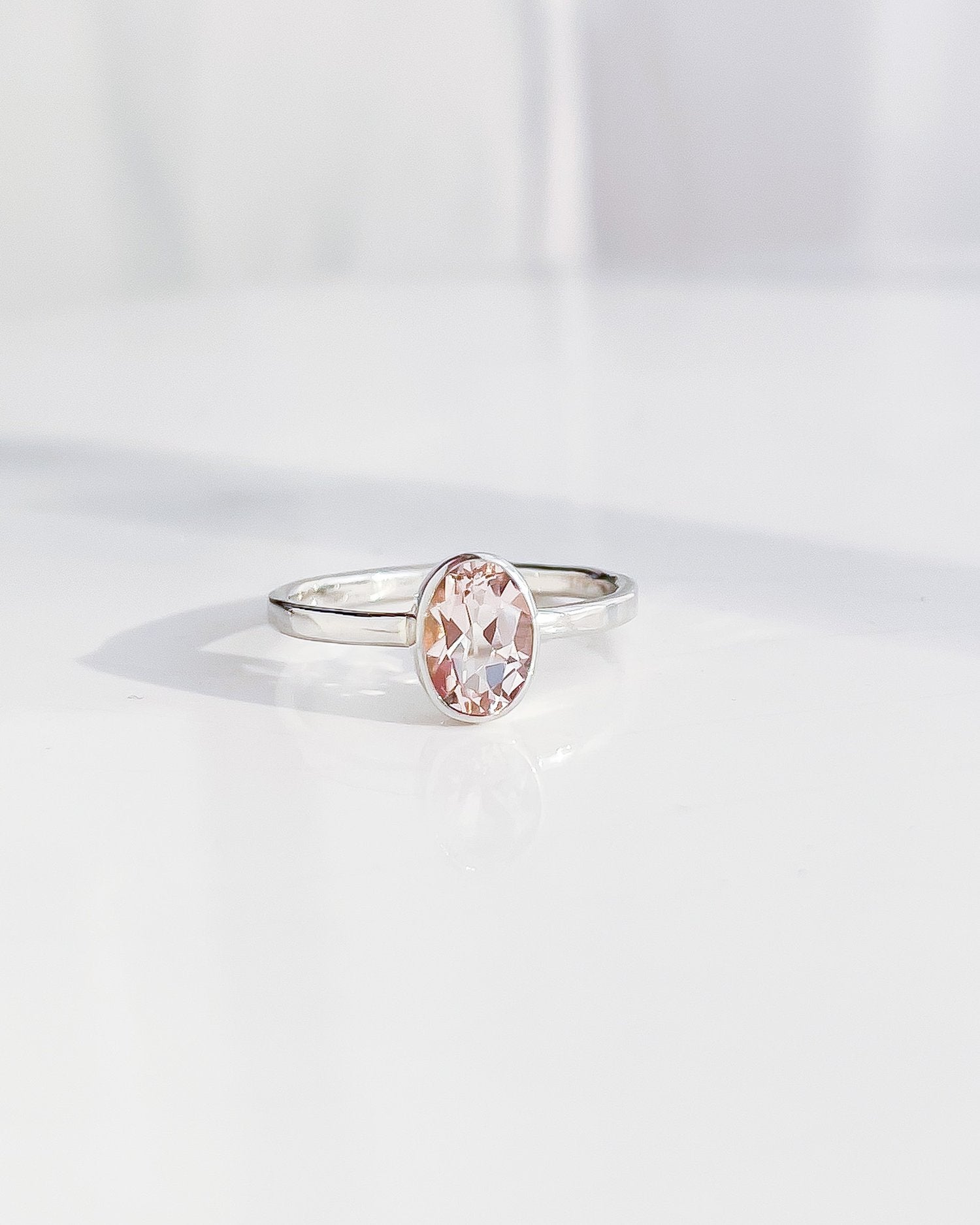 SUN & SELENE aphrodite ring in white gold
