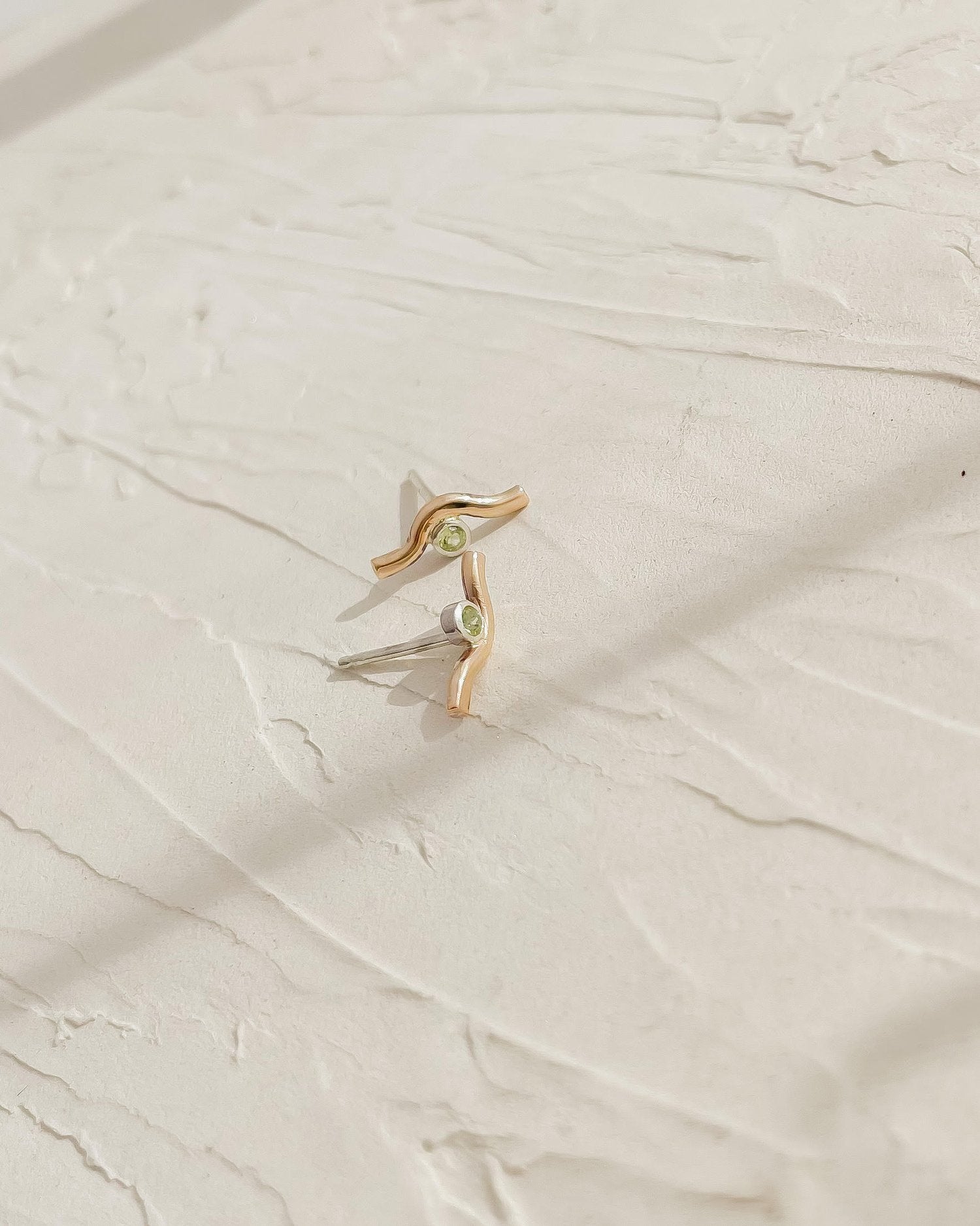 ESTIVA// wave stud