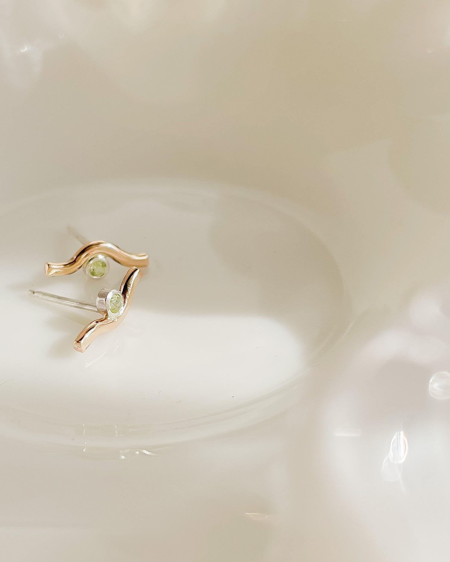ESTIVA// wave stud