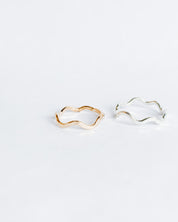 SUN & SELENE wavy stacking ring