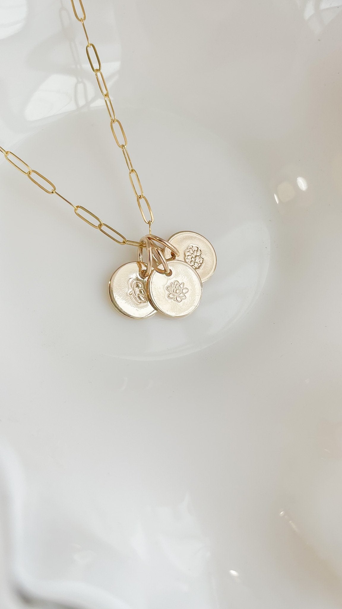 SUN & SELENE birth flower coin necklace 