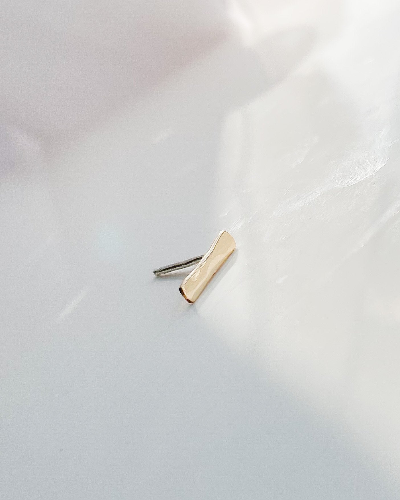 SUN & SELENE mini naked stud