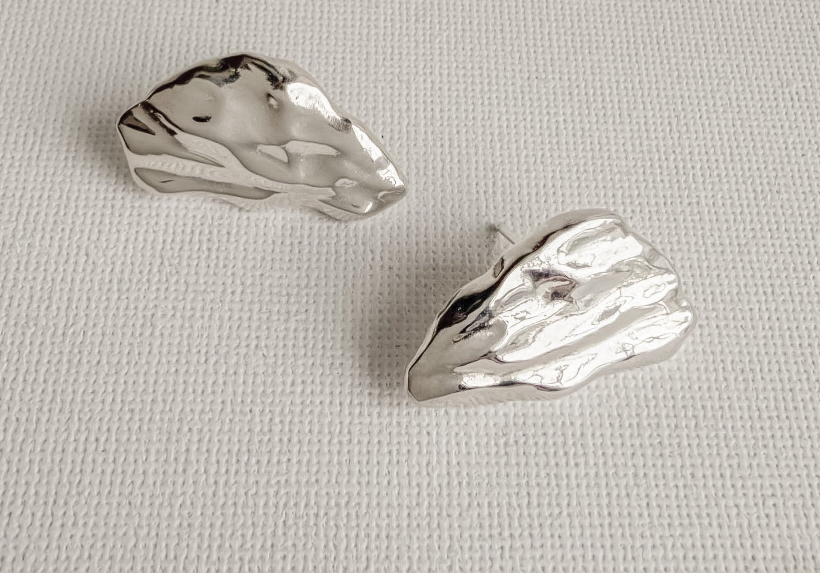 SILVER STAPLES
