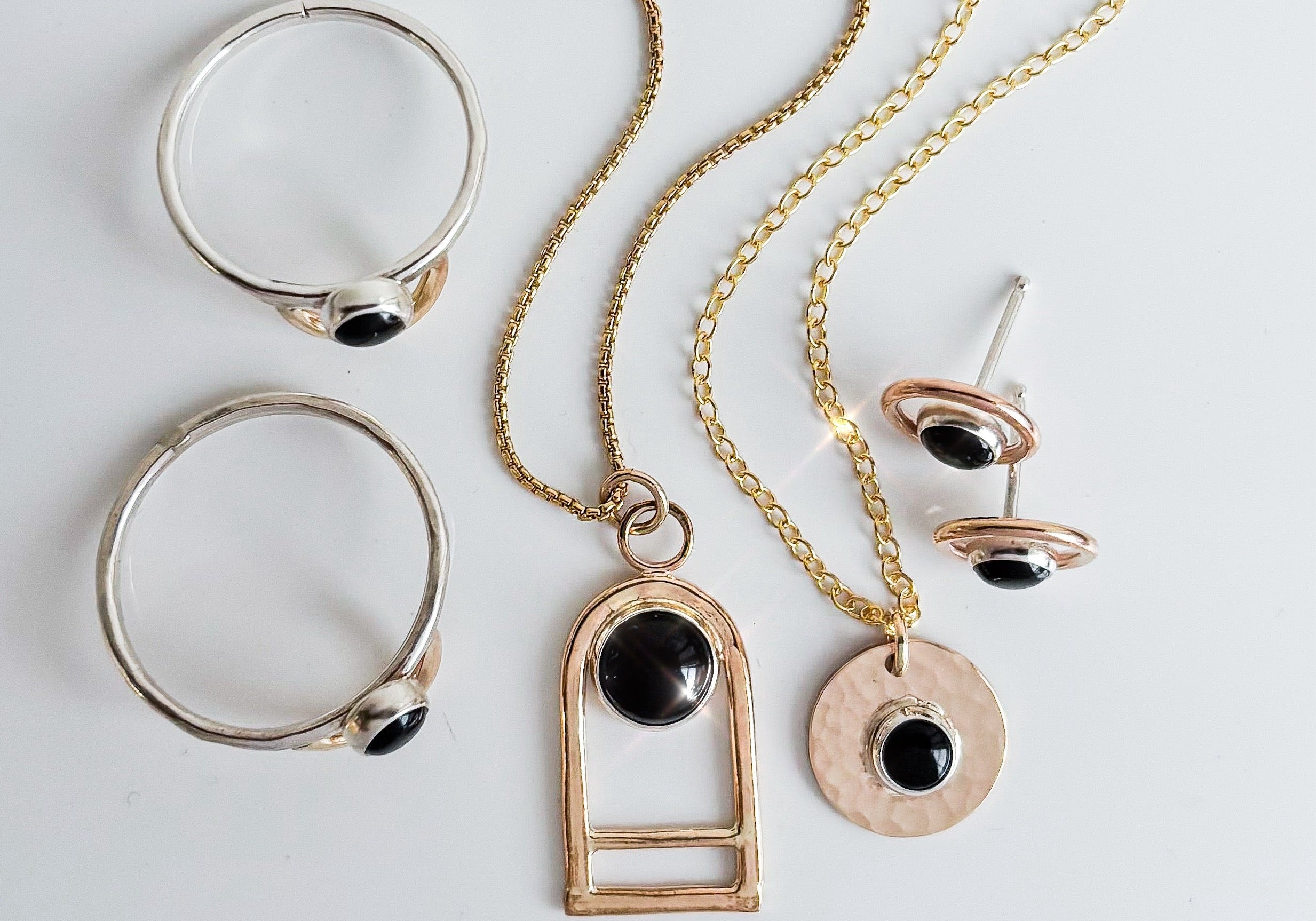 BLACK ONYX GEMS