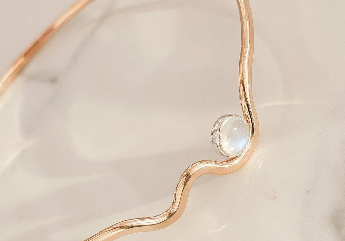 MOONSTONE