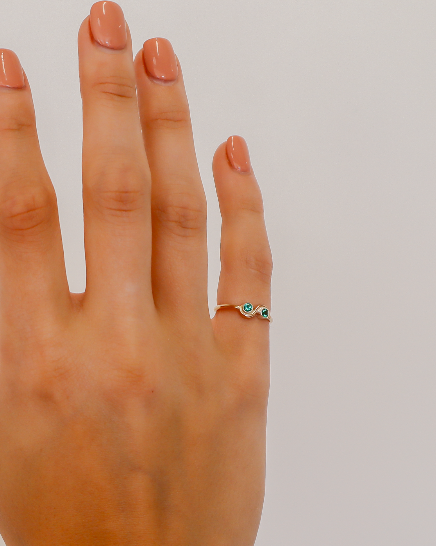 EMERALD GLASSES // pinky ring