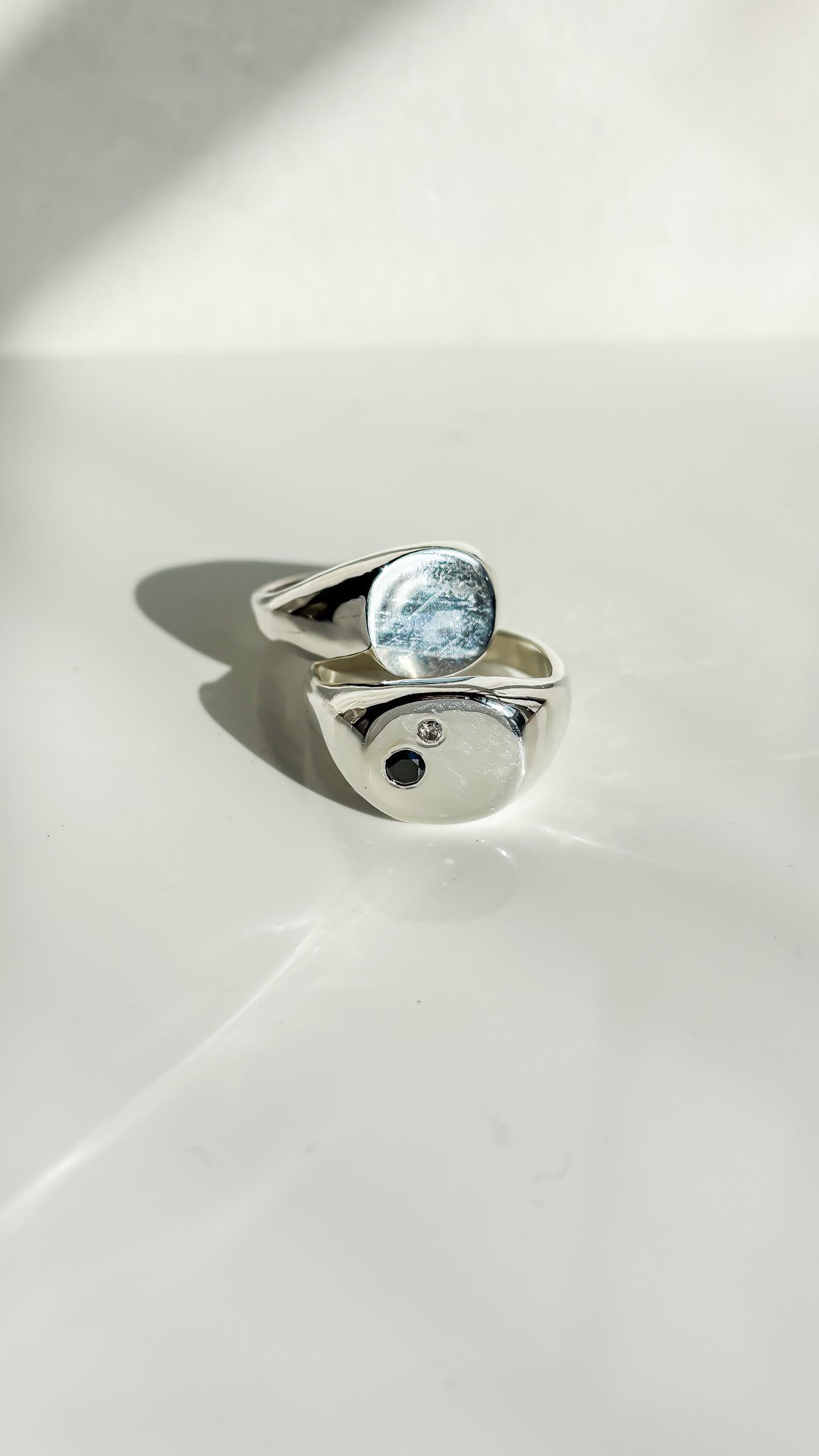 AXIS // diamond duo signet
