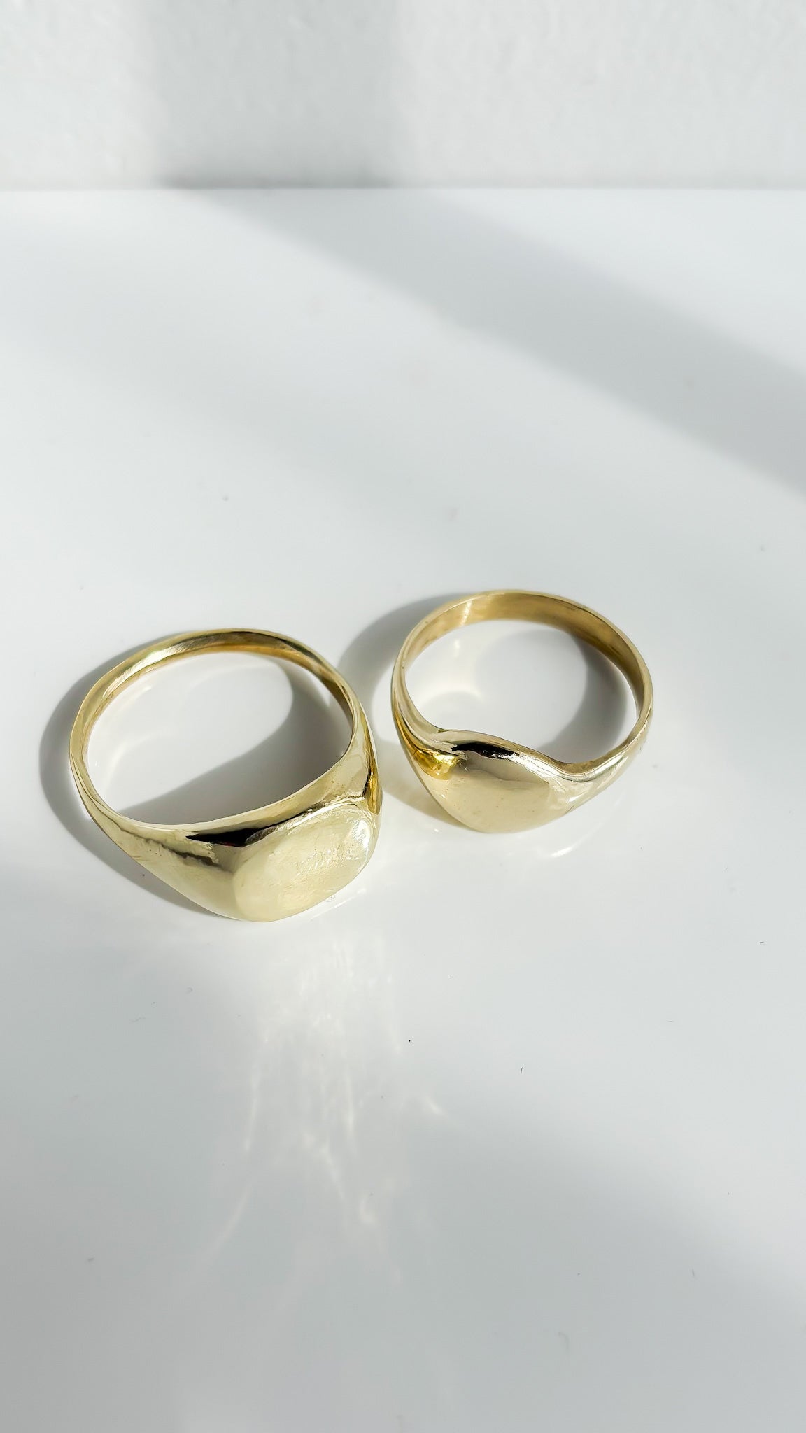 TRINE // round signet