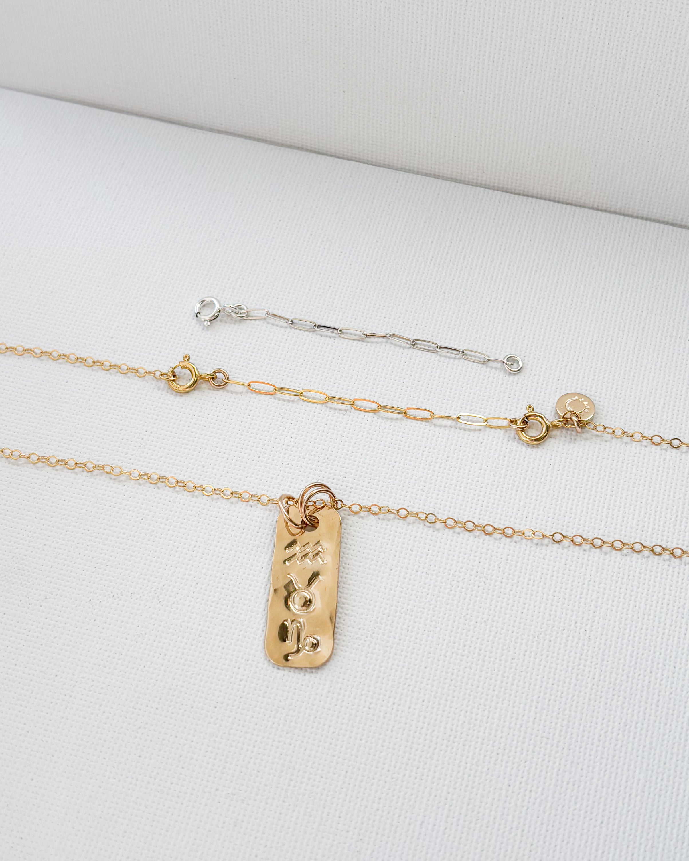CHAIN EXTENDER