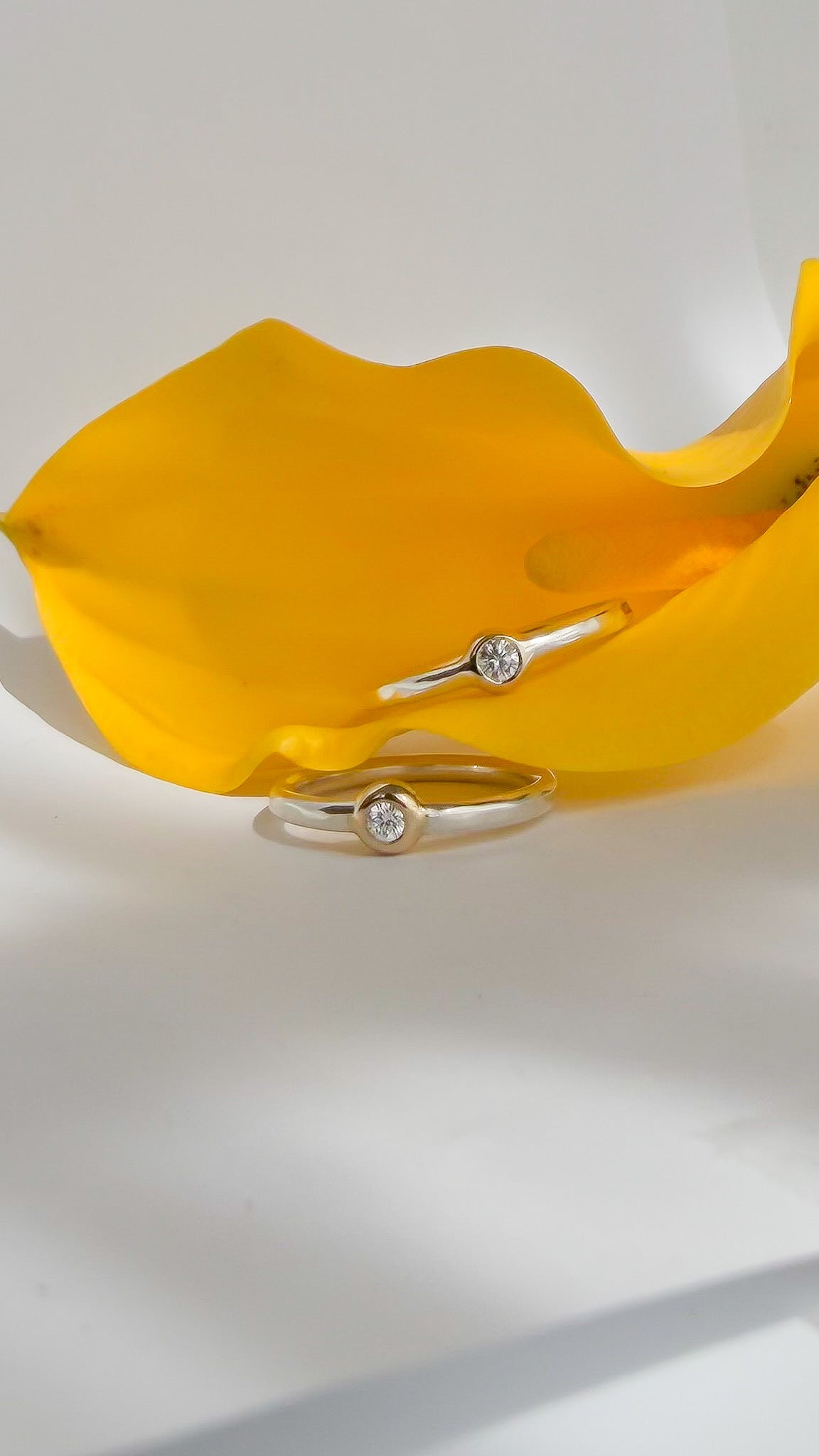 TRUE NORTH // floating diamond stacker