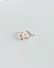 IRIS TINY WAVE STUDS