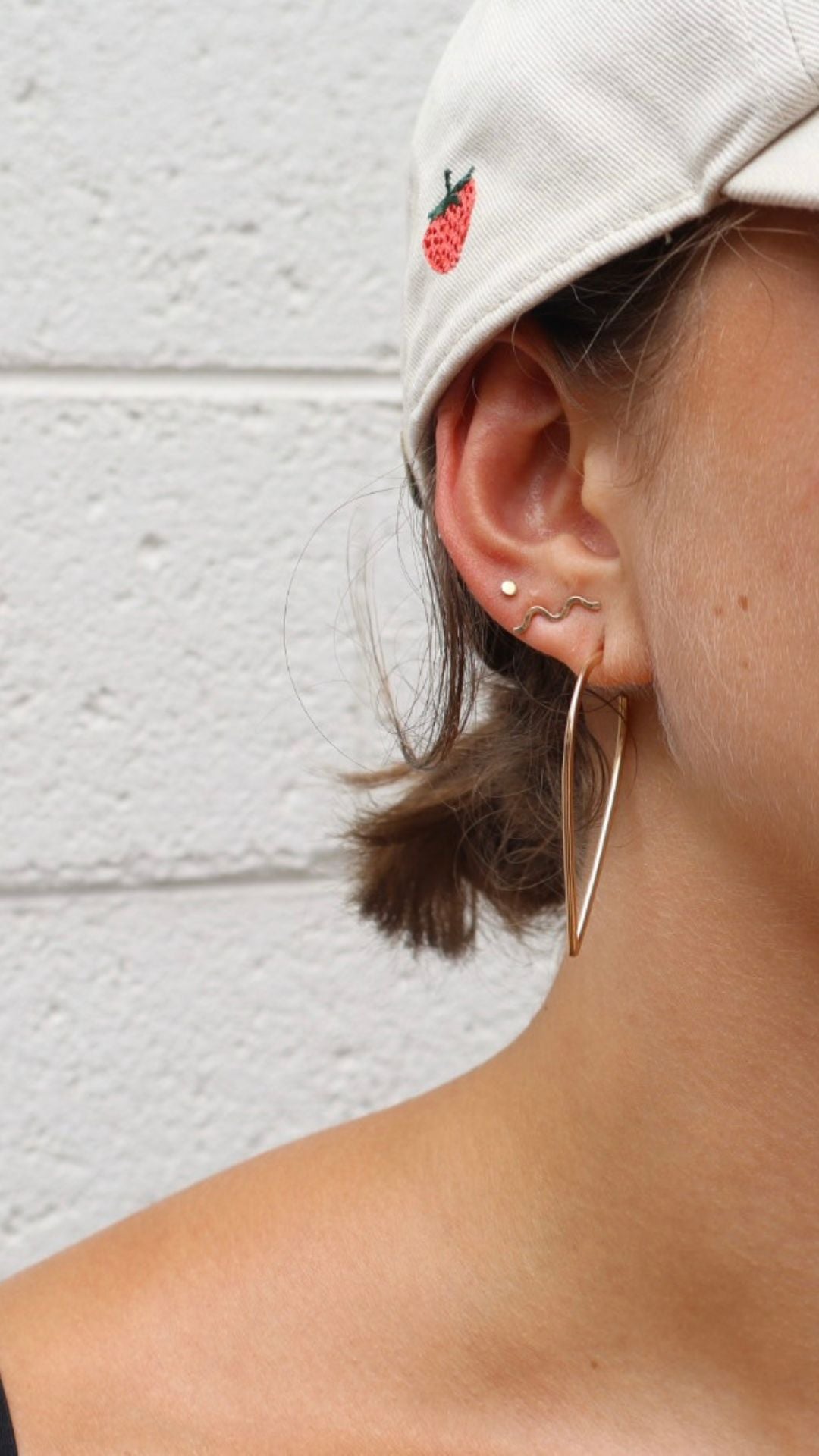 IRIS TINY WAVE STUDS