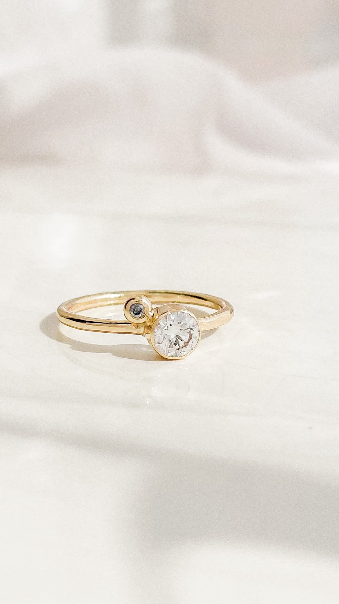 SUN & SELENE eternal orbit engagement ring