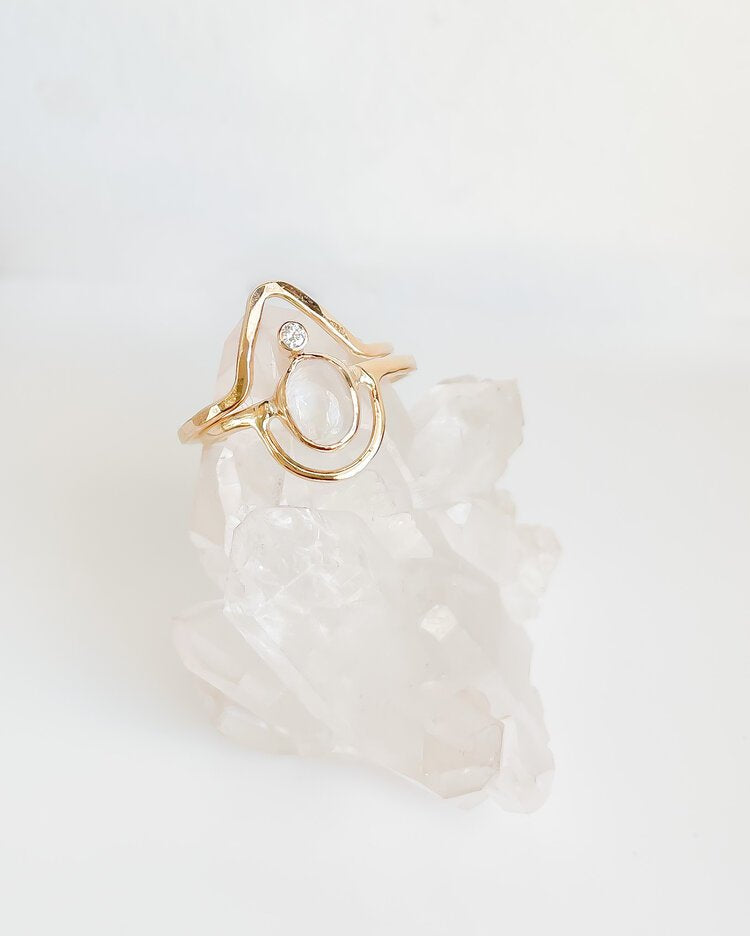SUN & SELENE moonstone + diamond ring